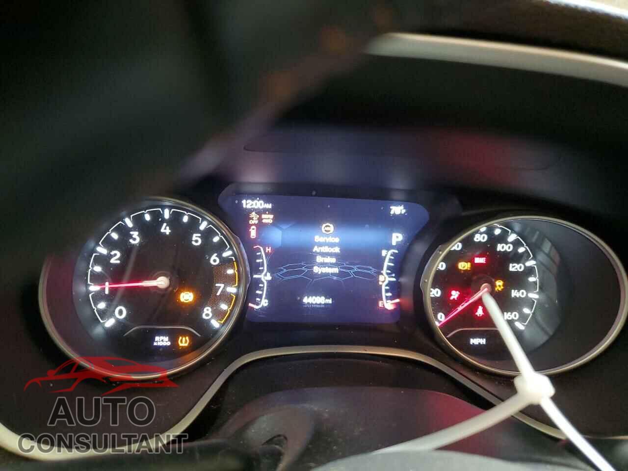 JEEP COMPASS 2017 - 3C4NJDCB2HT646825