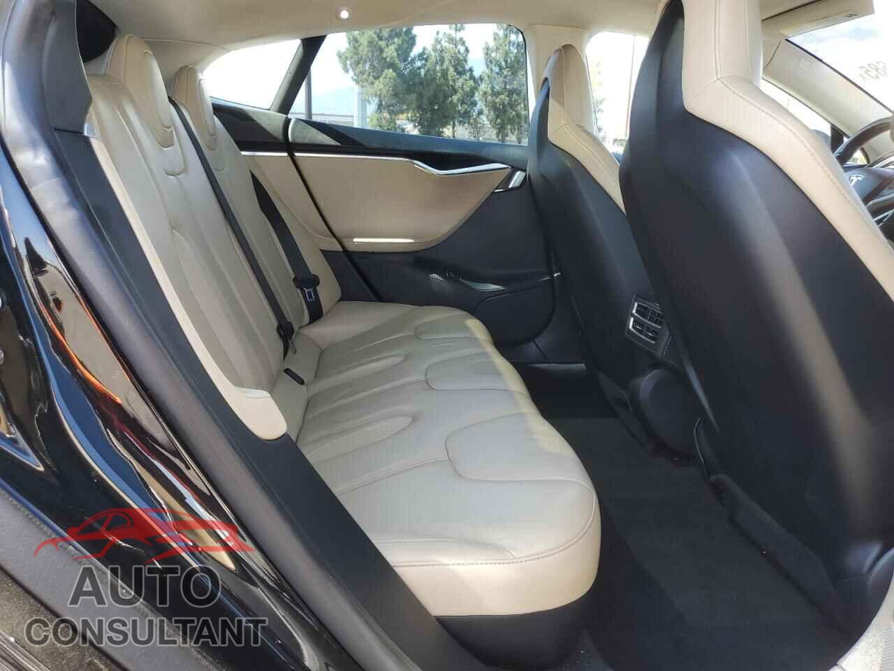 TESLA MODEL S 2014 - 5YJSA1H10EFP36311