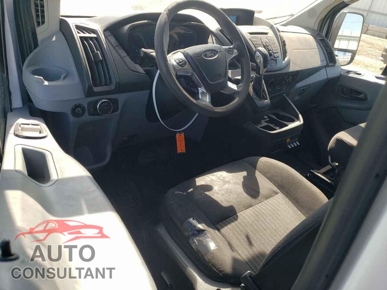 FORD TRANSIT 2019 - 1FTYE1YM4KKB77840