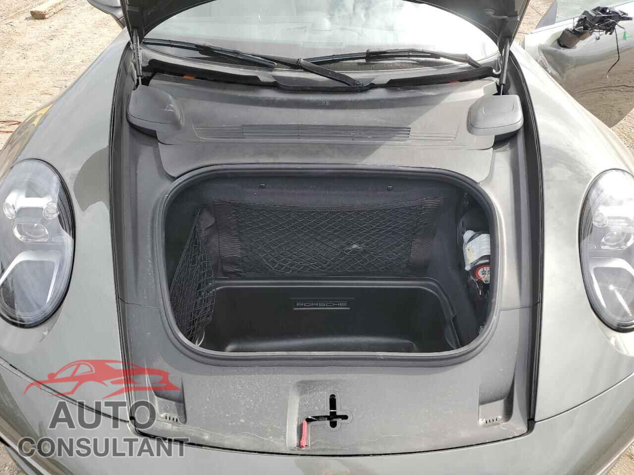 PORSCHE 911 2024 - WP0AA2A98RS208008