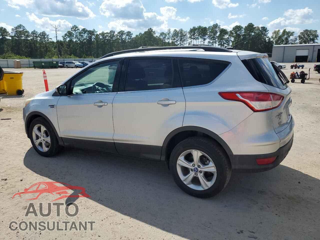 FORD ESCAPE 2013 - 1FMCU0GX7DUA21748