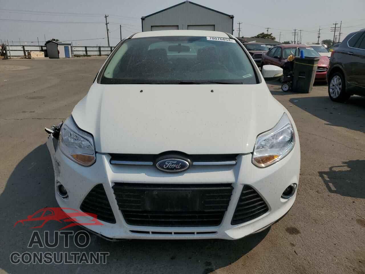 FORD FOCUS 2014 - 1FADP3F22EL110454