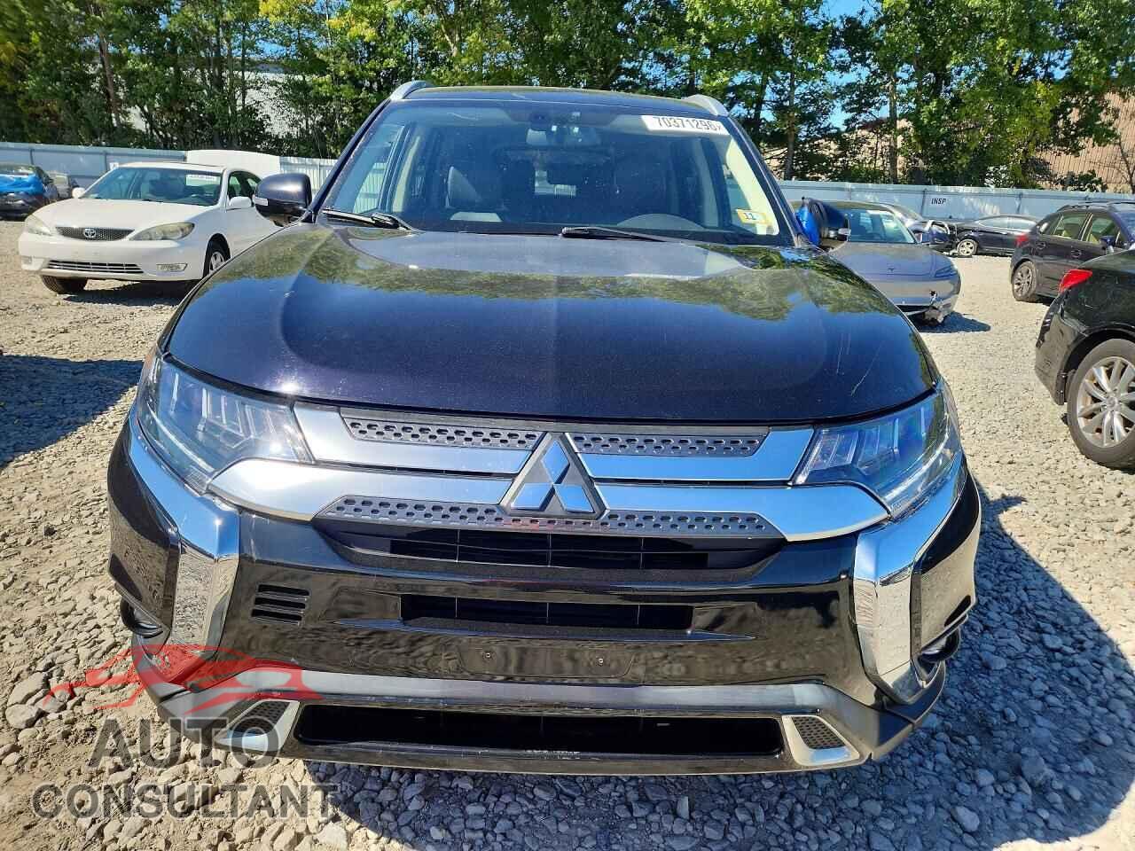 MITSUBISHI OUTLANDER 2019 - JA4AZ3A34KZ004906