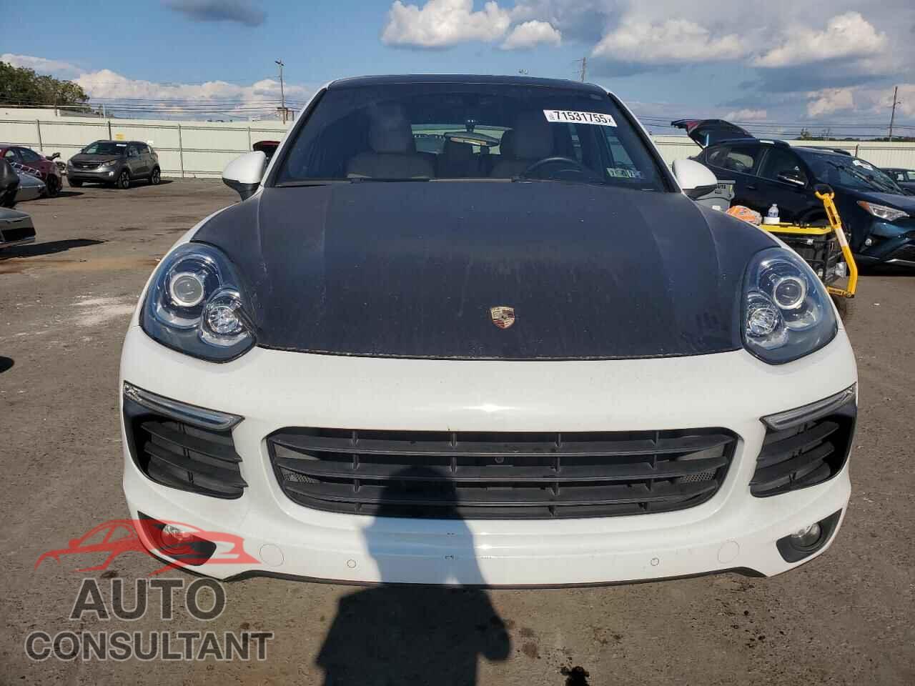PORSCHE CAYENNE 2016 - WP1AA2A28GLA02499