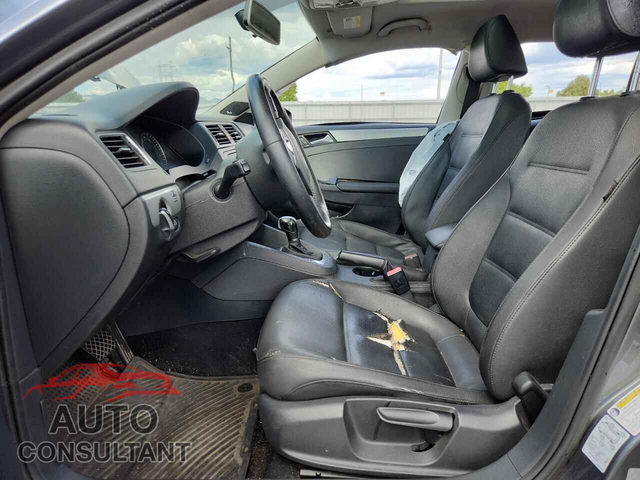 VOLKSWAGEN JETTA 2012 - 3VWLL7AJ5CM312298