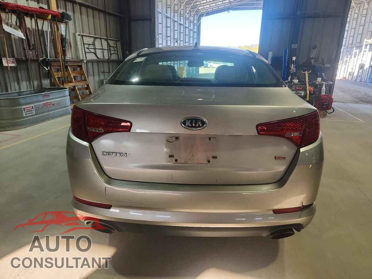 KIA OPTIMA 2011 - KNAGM4A72B5123260