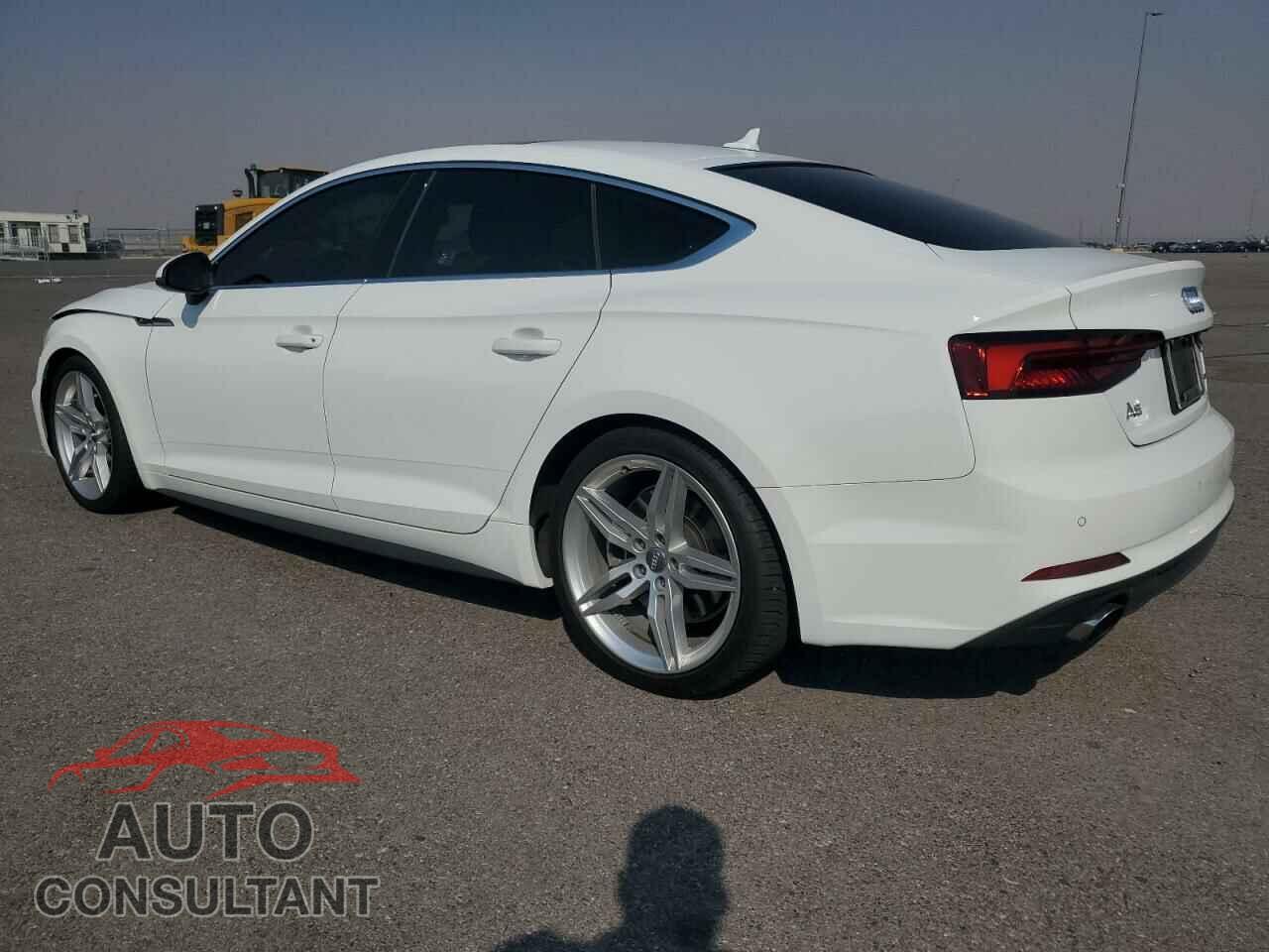 AUDI A5 2019 - WAUENCF52KA045205