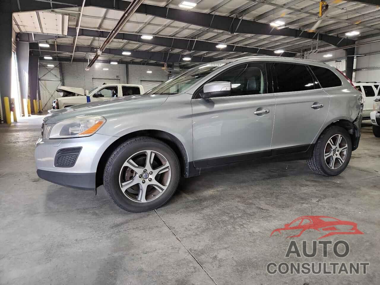 VOLVO XC60 2013 - YV4902DZ8D2461532