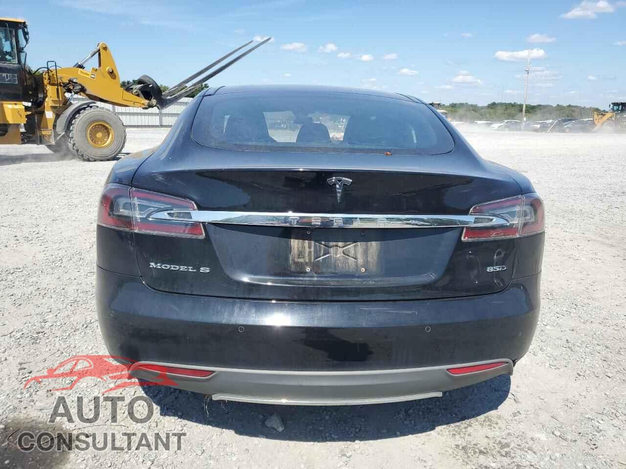 TESLA MODEL S 2015 - 5YJSA1E28FF110990