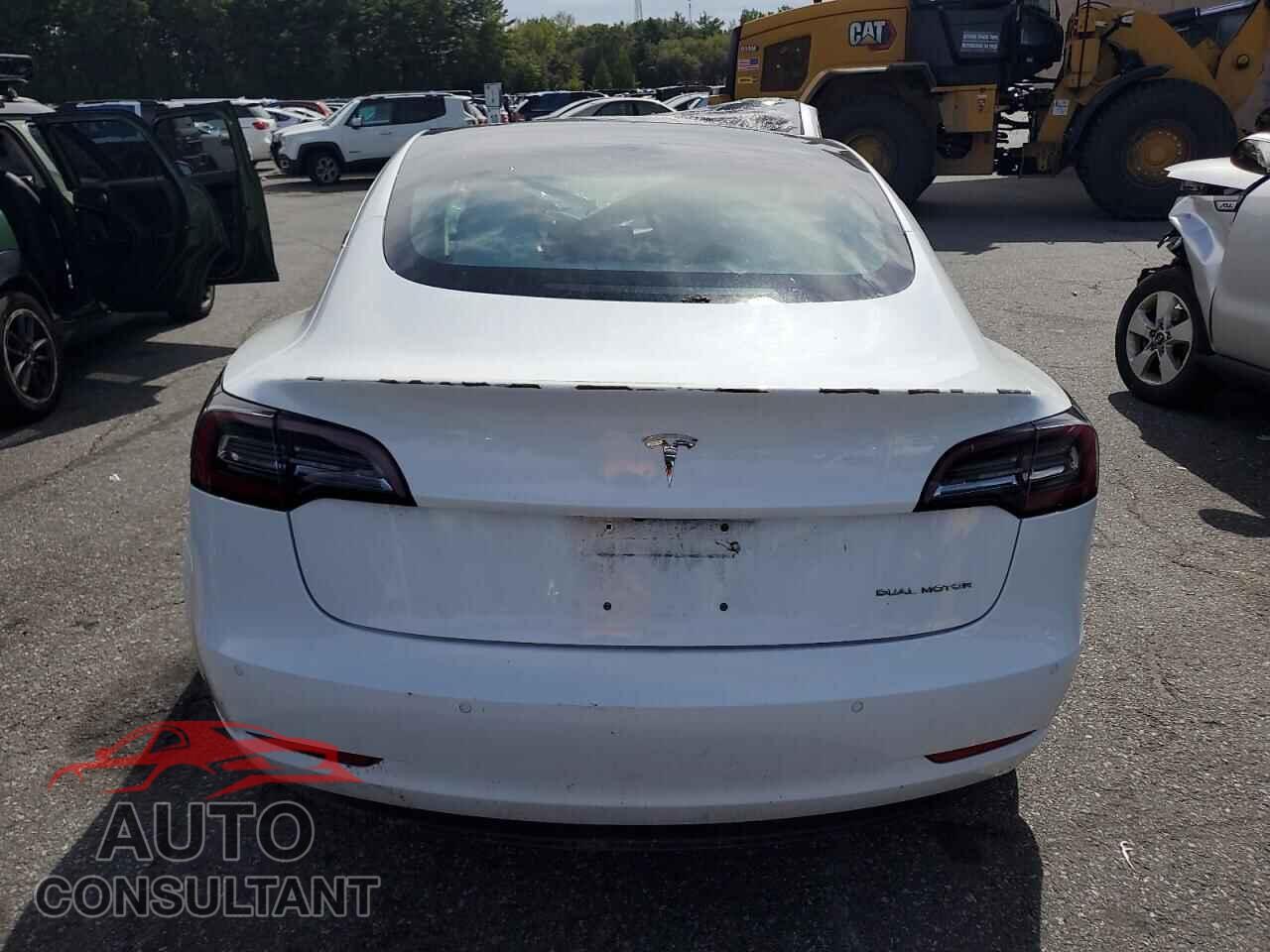 TESLA MODEL 3 2018 - 5YJ3E1EB6JF122475