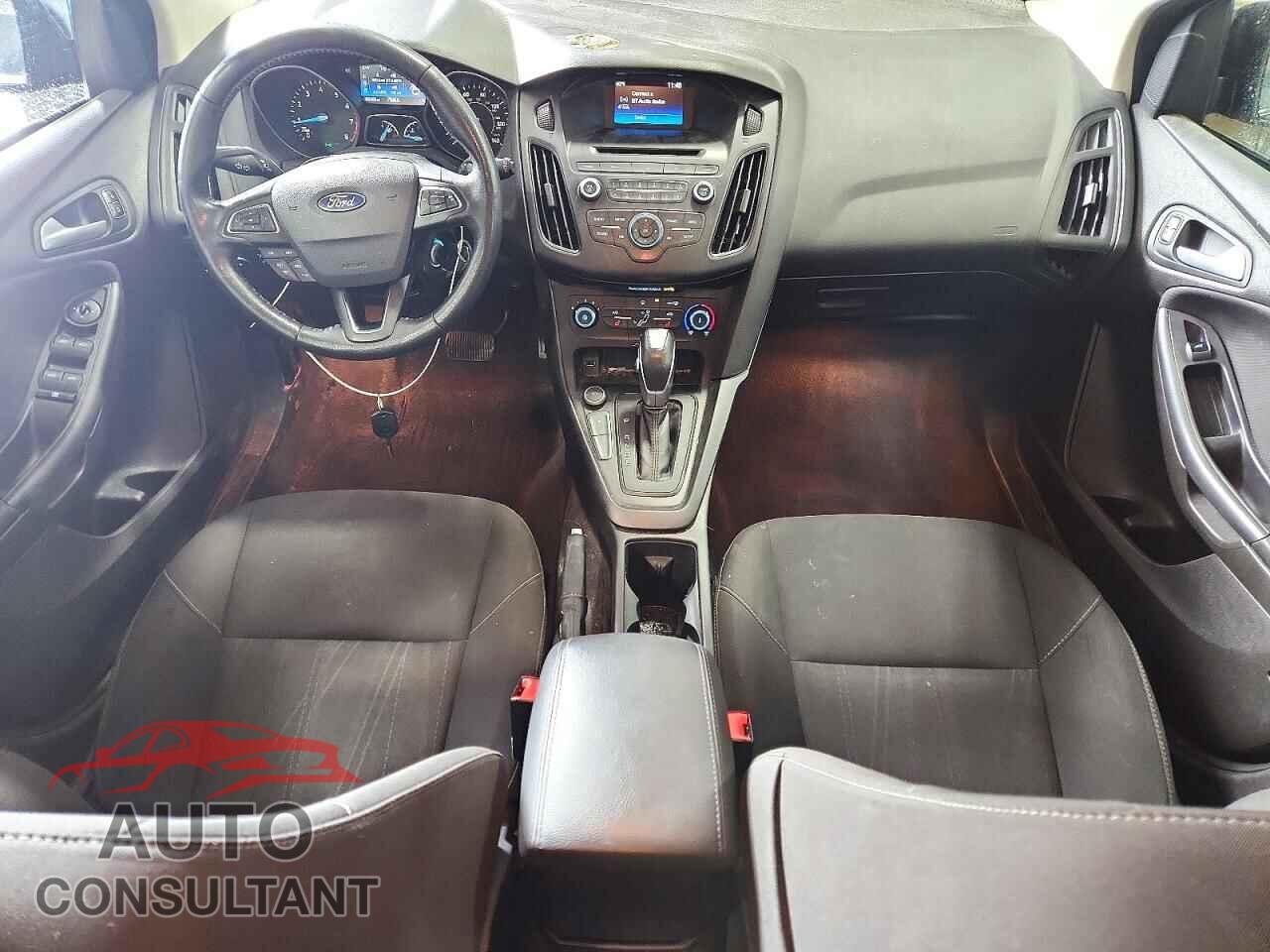 FORD FOCUS 2016 - 1FADP3K20GL379903