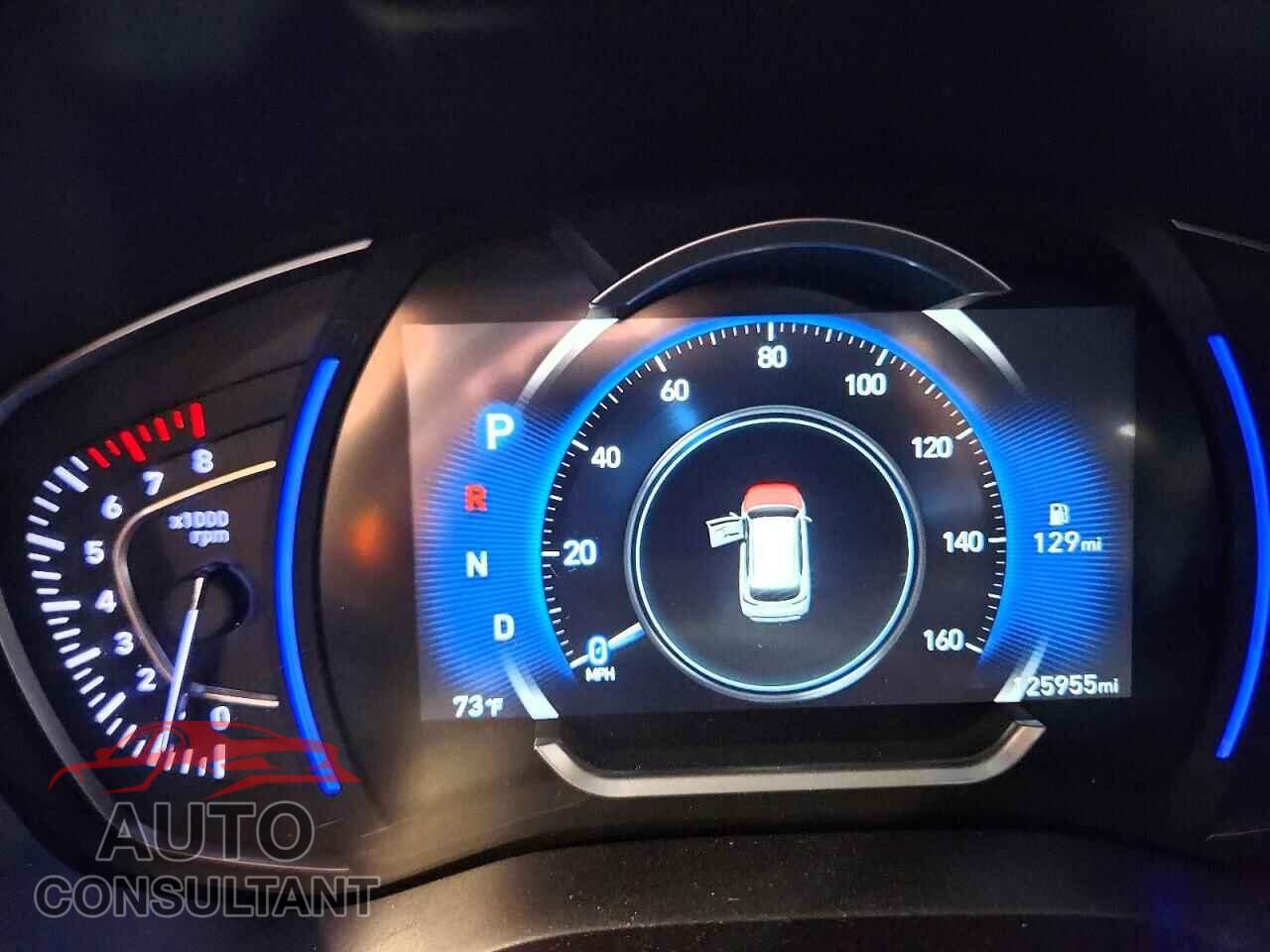 HYUNDAI SANTA FE 2019 - 5NMS5CAA3KH104181