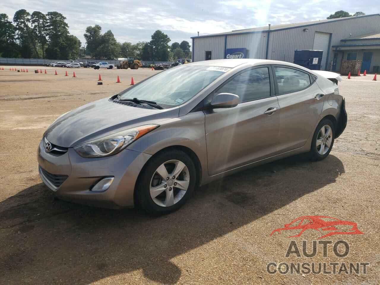 HYUNDAI ELANTRA 2013 - 5NPDH4AE1DH448428