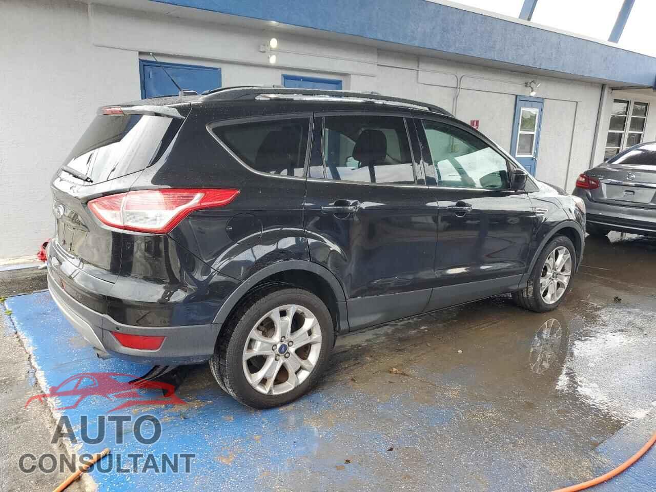 FORD ESCAPE 2013 - 1FMCU0GX7DUB72024