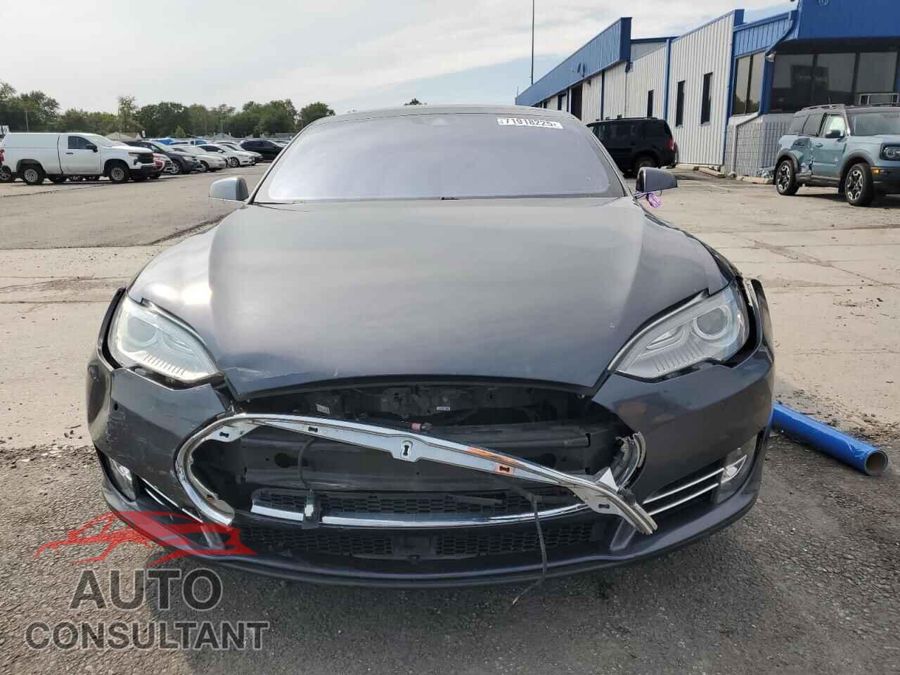 TESLA MODEL S 2016 - 5YJSA1E21GF134615