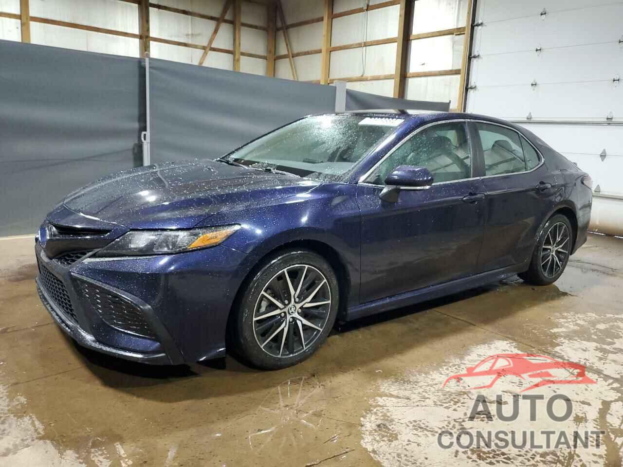 TOYOTA CAMRY 2022 - 4T1G11AKXNU664254