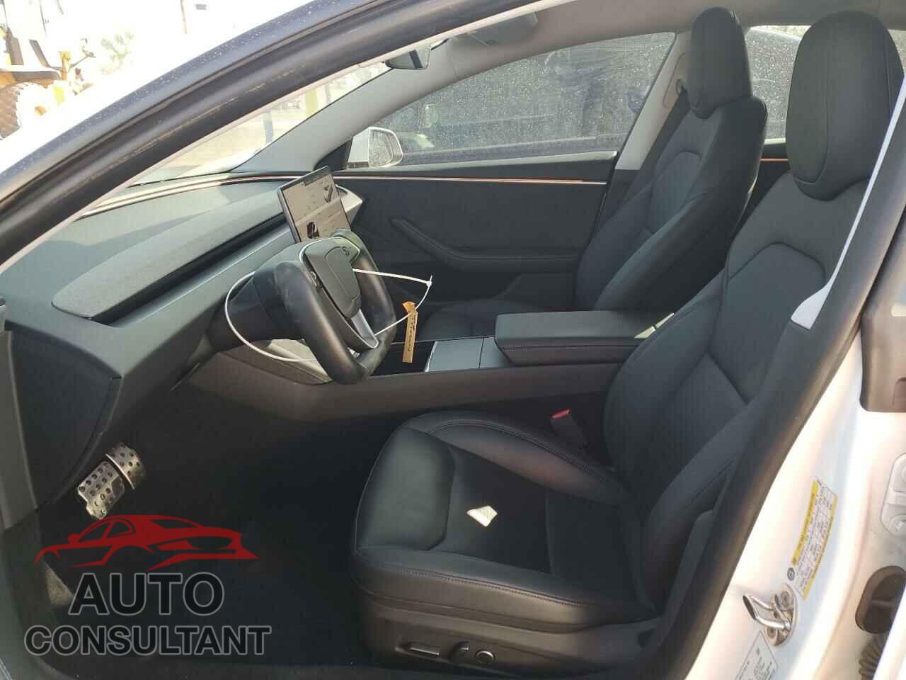 TESLA MODEL 3 2024 - 5YJ3E1EB8RF729148