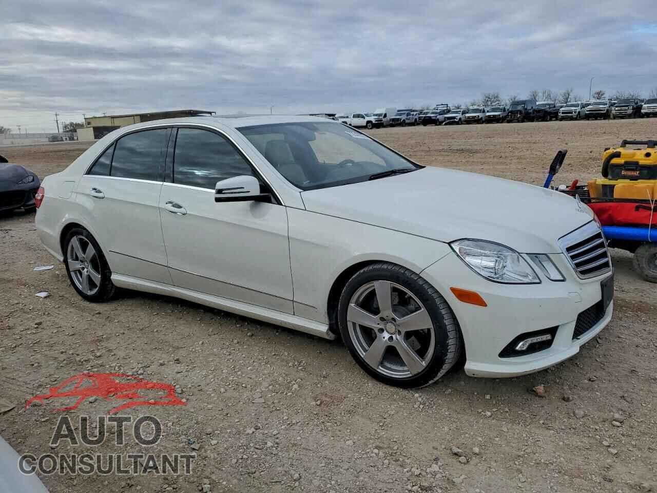 MERCEDES-BENZ E-CLASS 2011 - WDDHF5GB6BA513701