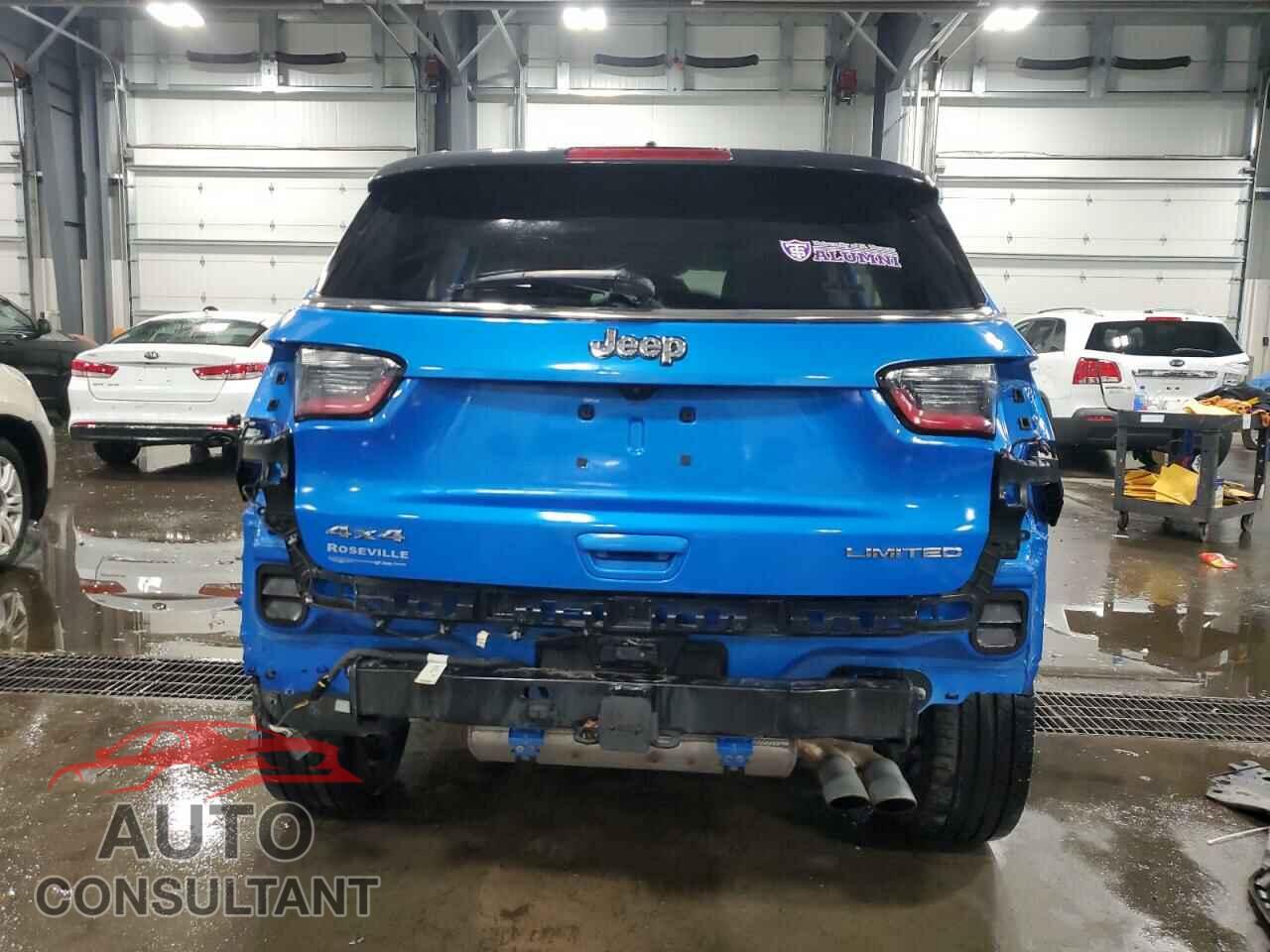 JEEP COMPASS 2018 - 3C4NJDCB4JT400929