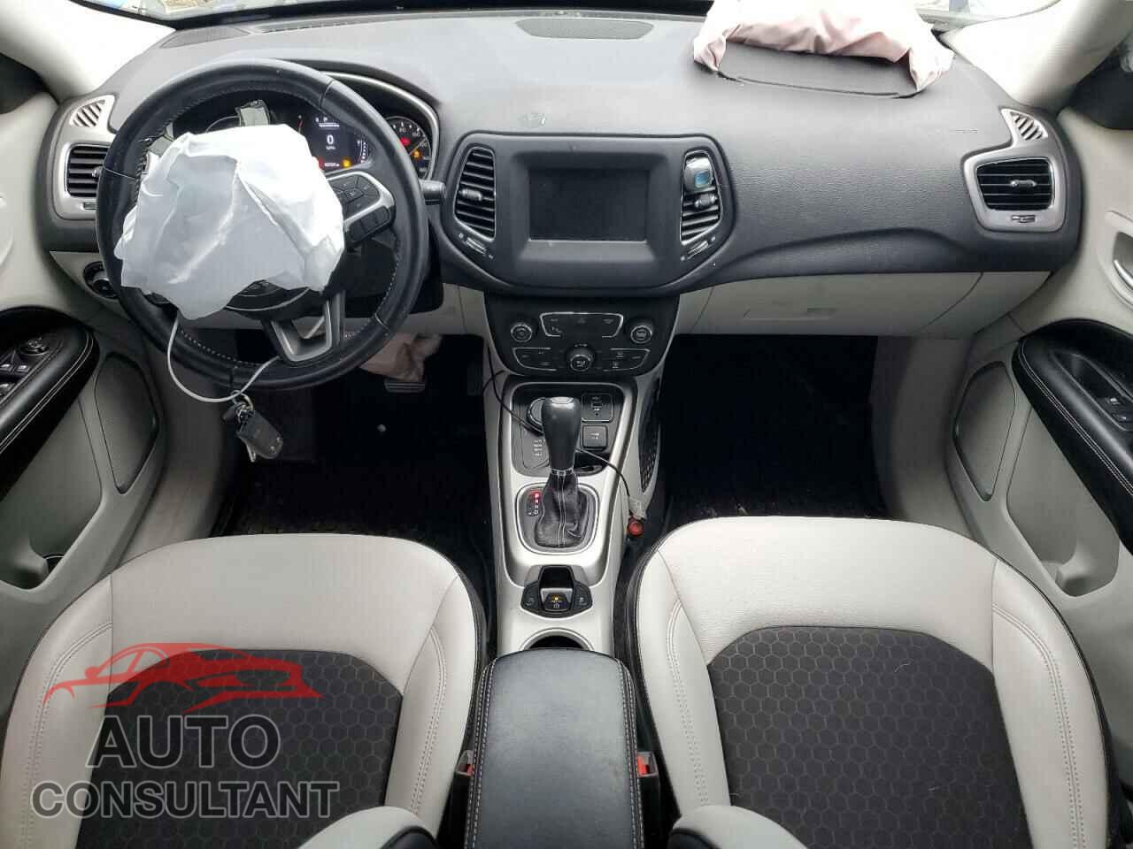 JEEP COMPASS 2020 - 3C4NJDBB4LT160544