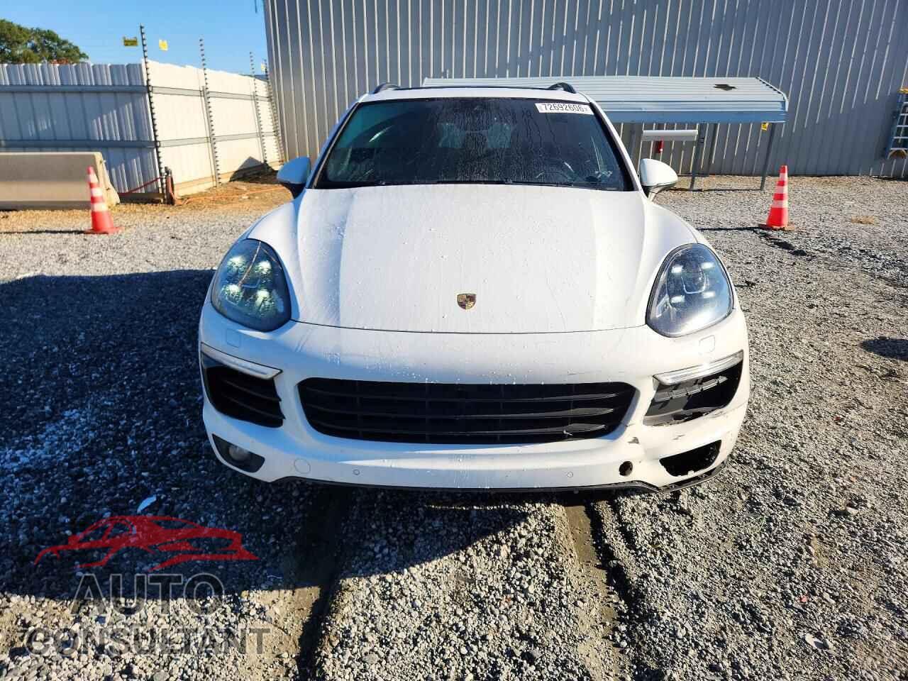 PORSCHE CAYENNE 2017 - WP1AE2A27HLA75594