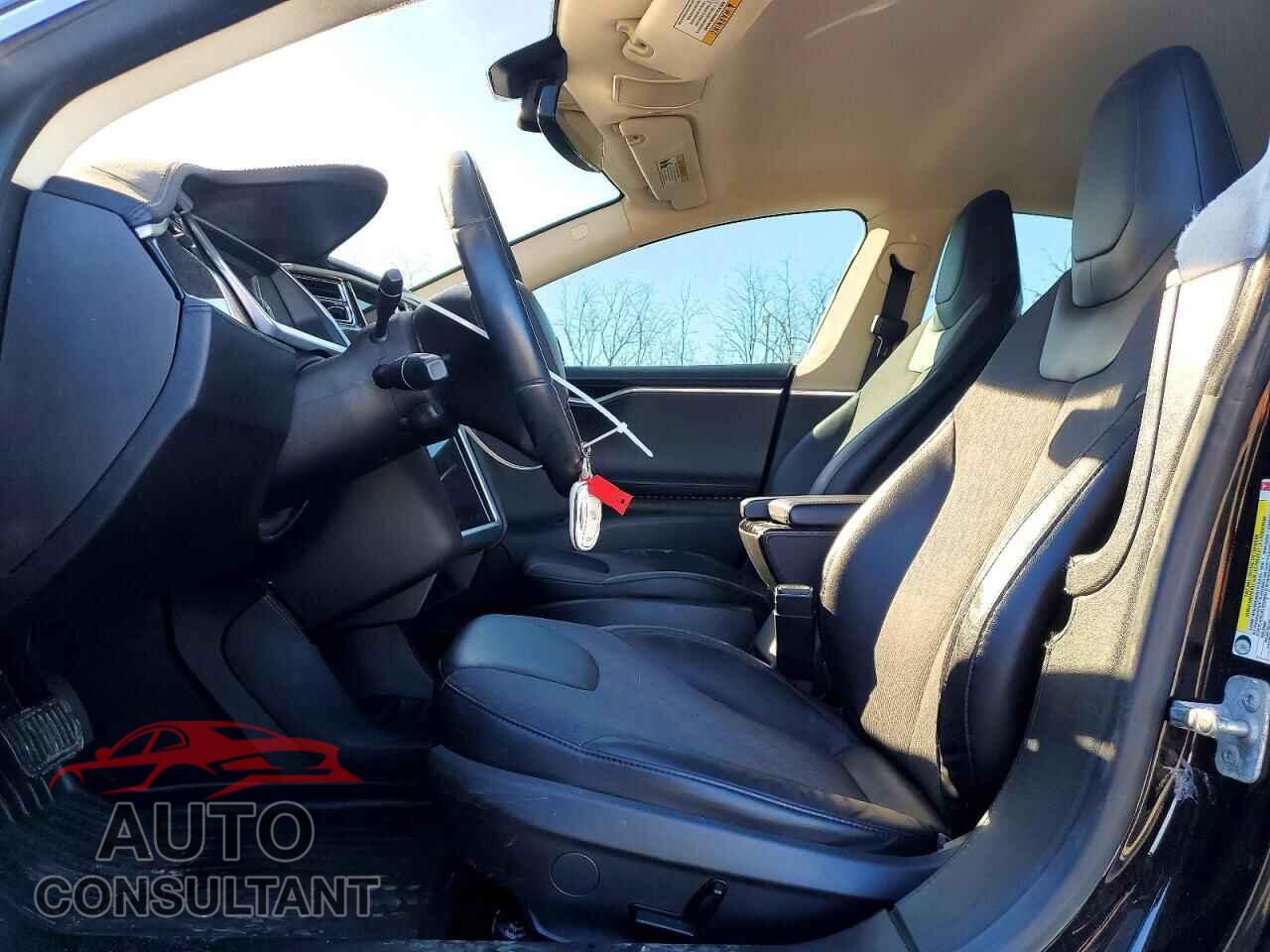 TESLA MODEL S 2013 - 5YJSA1CG6DFP08040