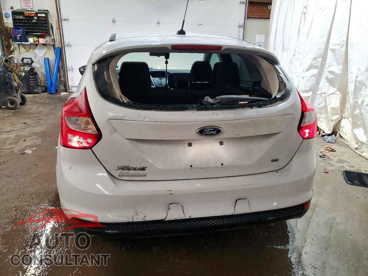 FORD FOCUS 2014 - 1FADP3K21EL325345