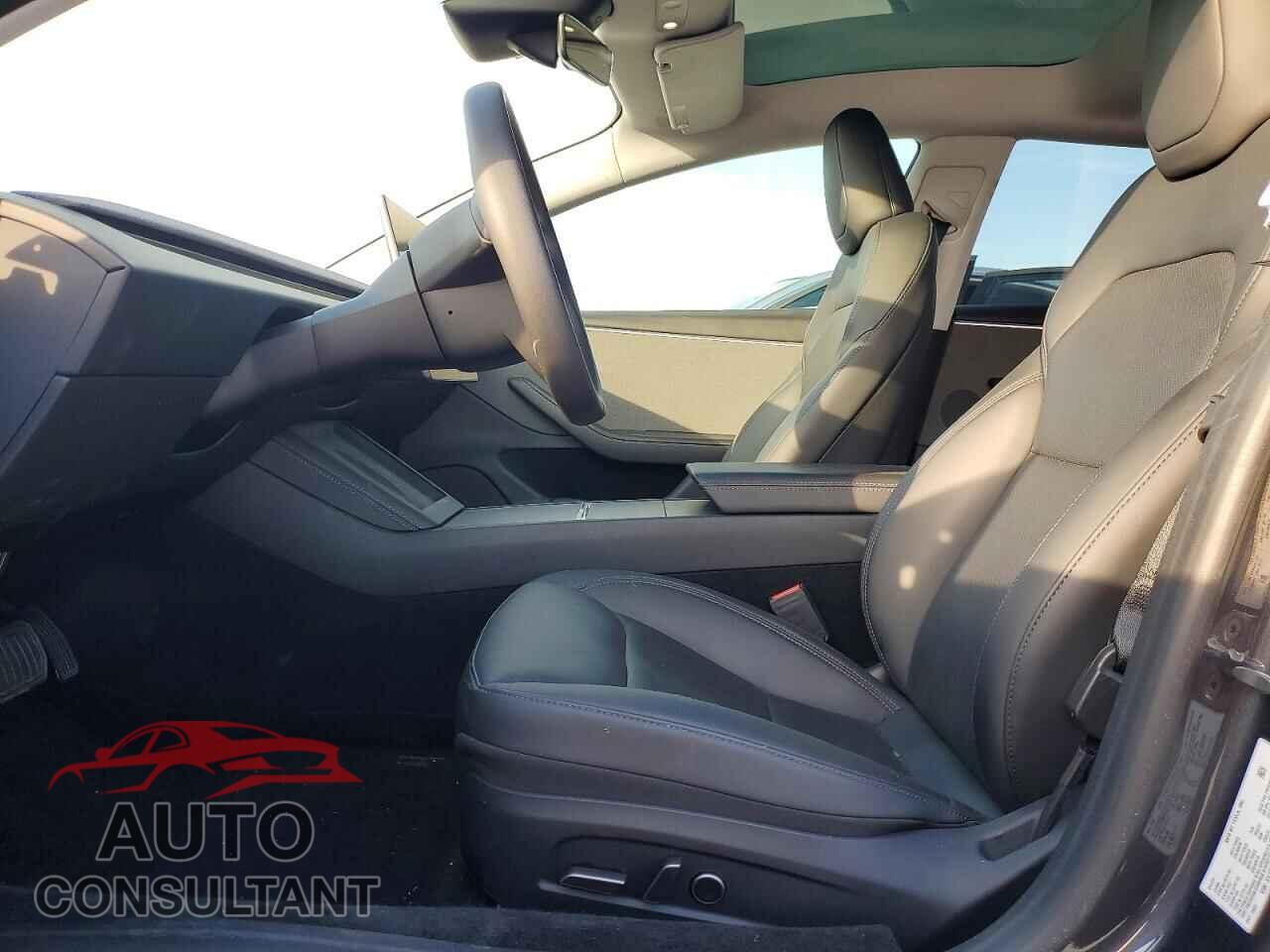 TESLA MODEL 3 2024 - 5YJ3E1EA8RF751903
