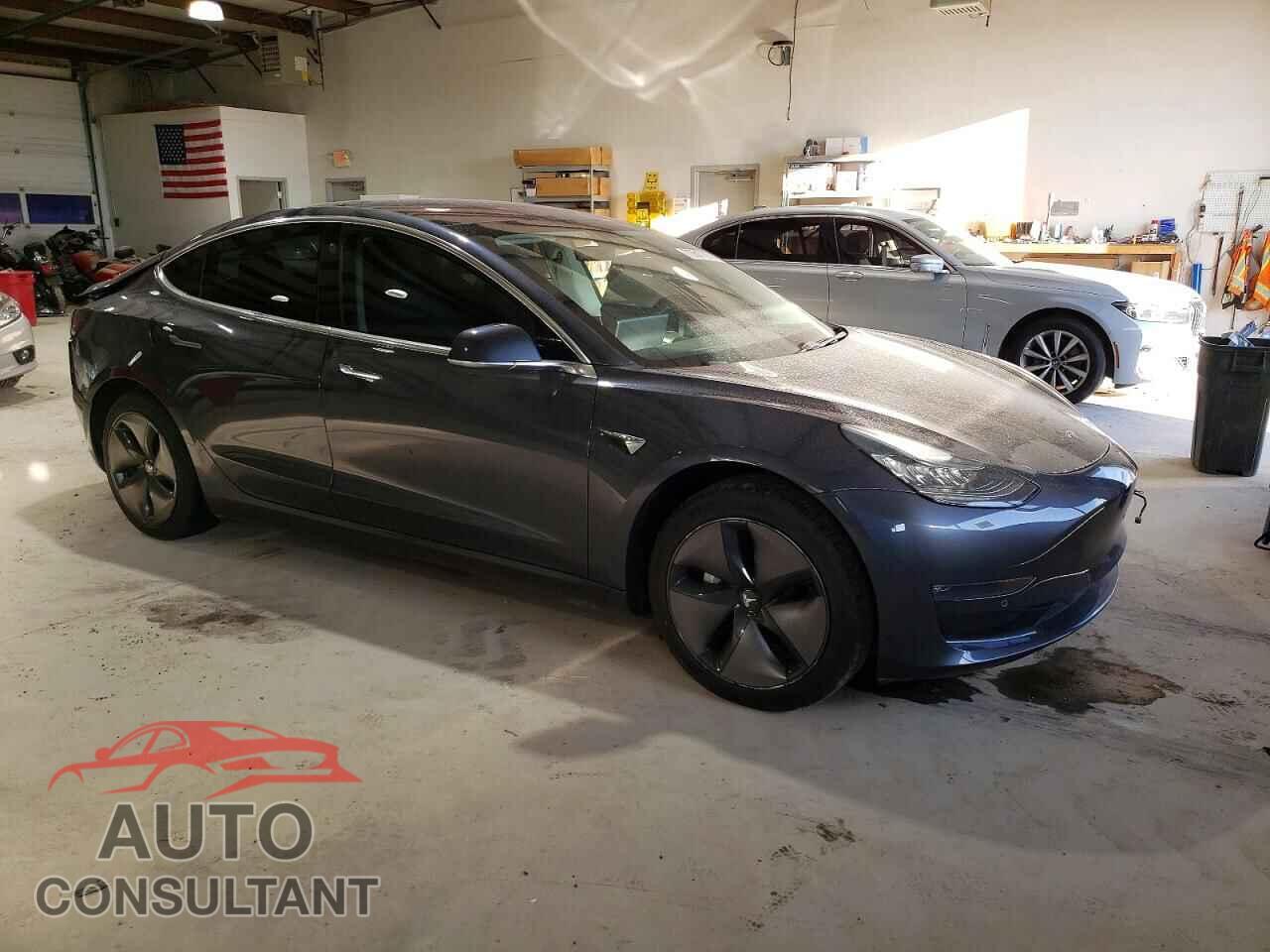 TESLA MODEL 3 2018 - 5YJ3E1EA6JF011545