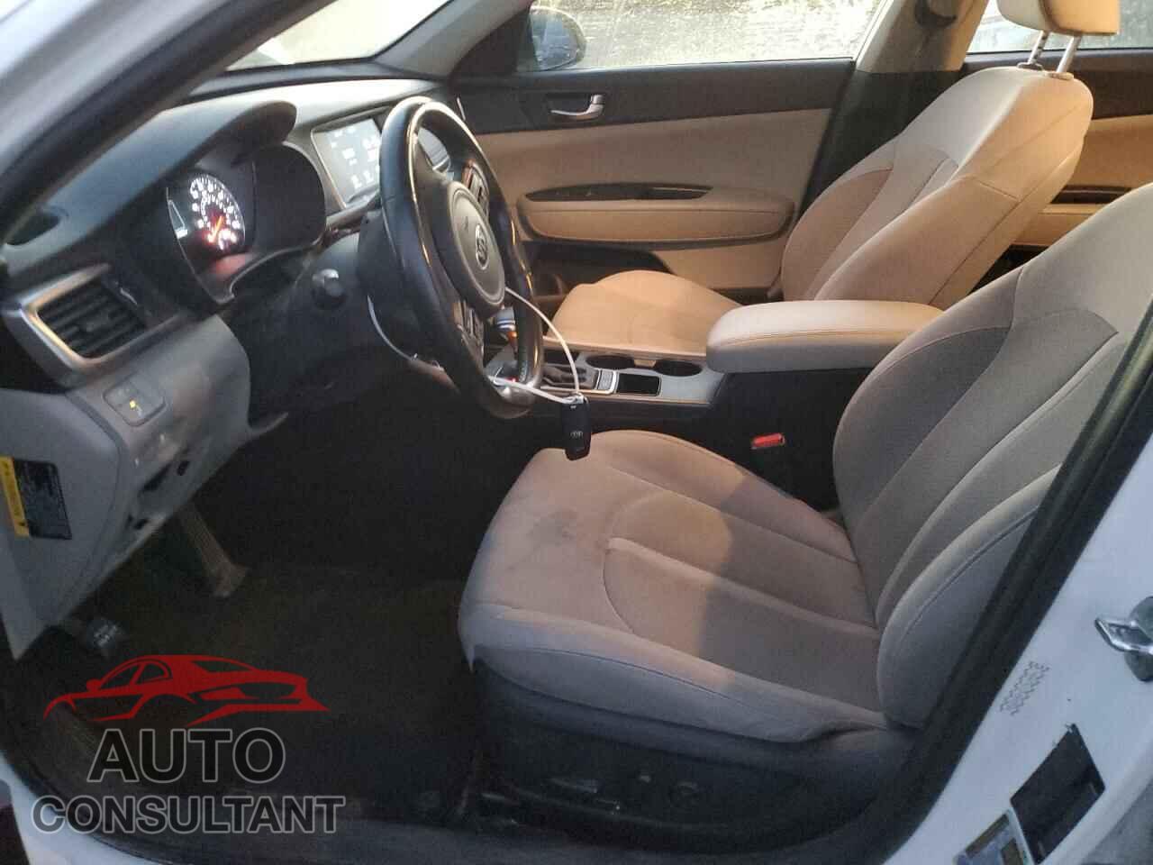 KIA OPTIMA 2017 - KNAGT4LC2H5005926