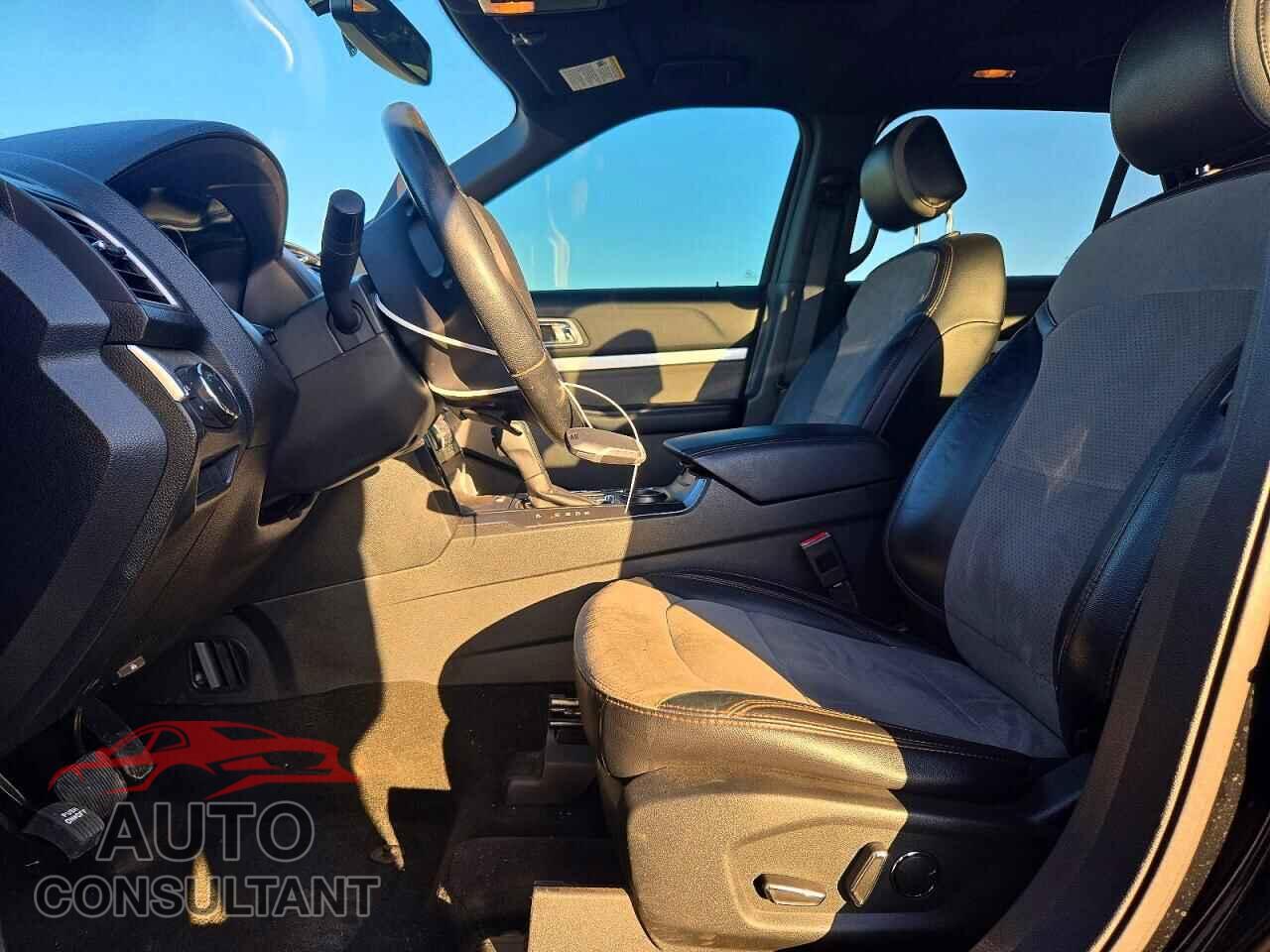 FORD EXPLORER 2017 - 1FM5K7D81HGC30878