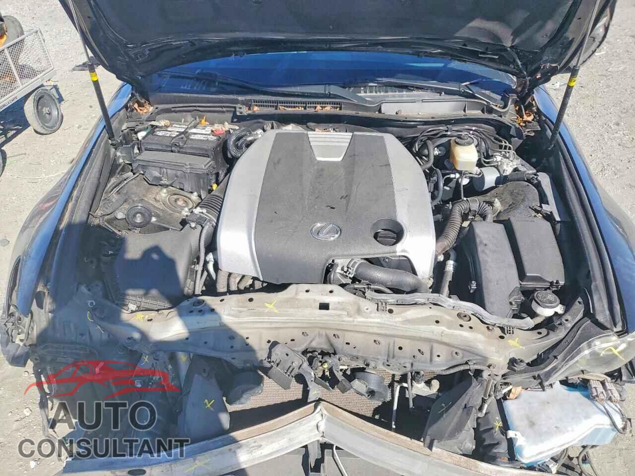 LEXUS IS 2014 - JTHBE1D28E5005614
