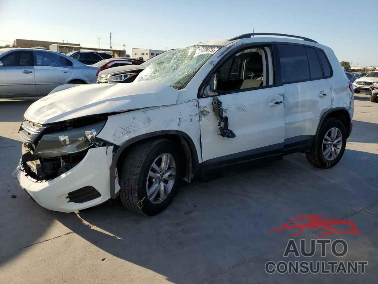 VOLKSWAGEN TIGUAN 2016 - WVGAV7AX9GW576313