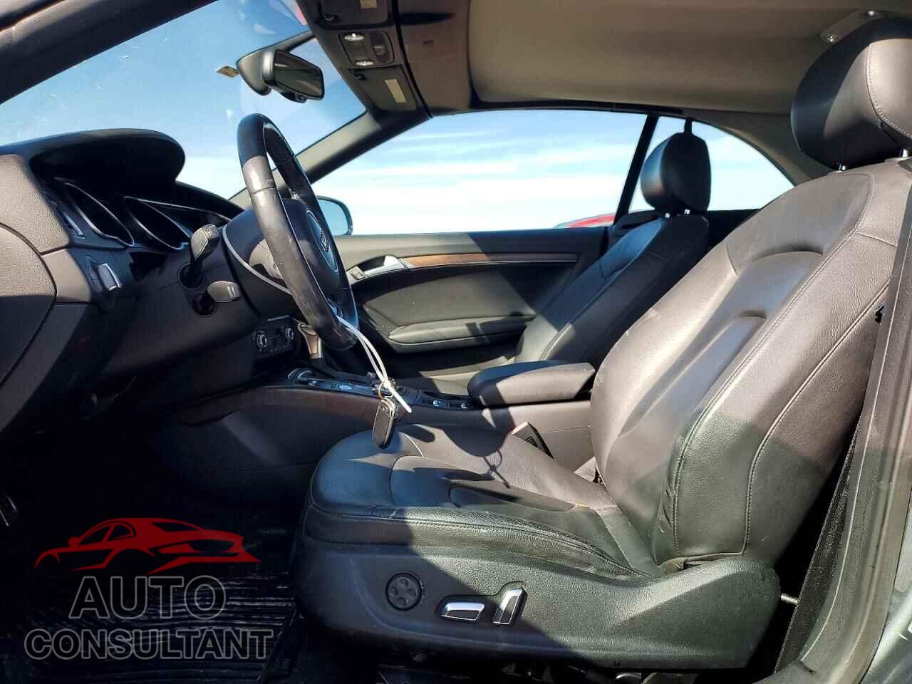 AUDI A5 2013 - WAULFAFH7DN004390