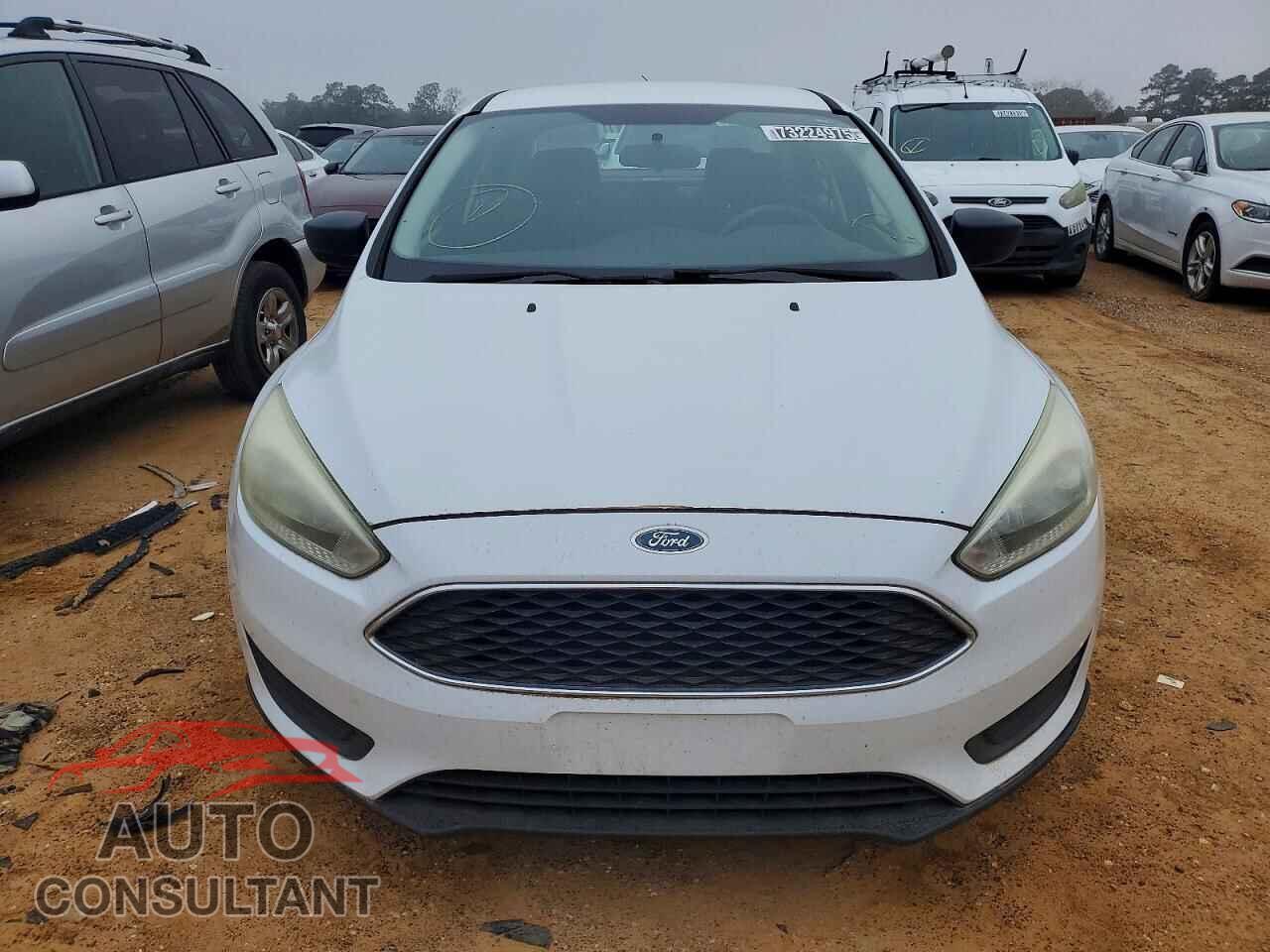 FORD FOCUS 2016 - 1FADP3E25GL393145