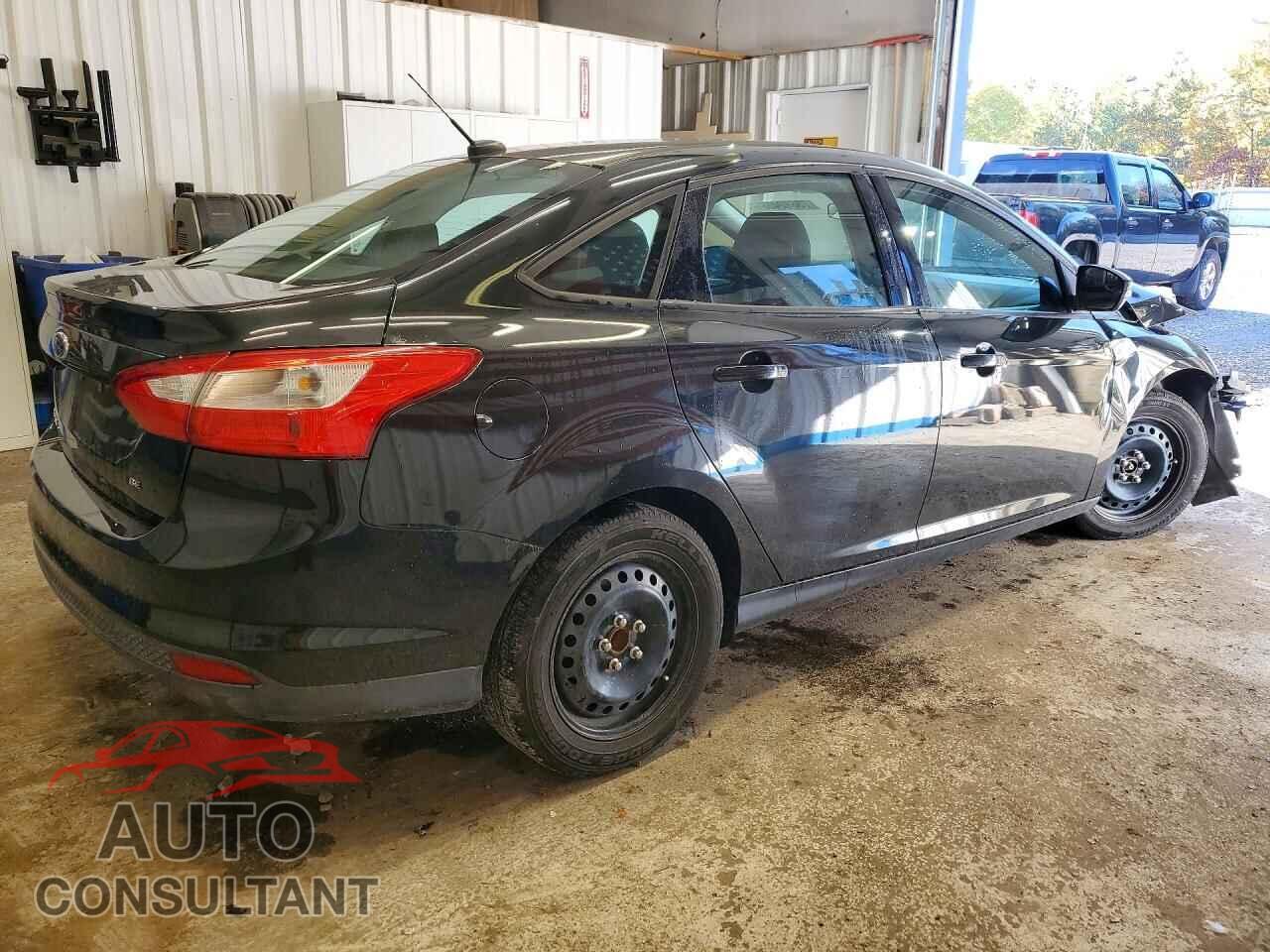 FORD FOCUS 2014 - 1FADP3F23EL377358