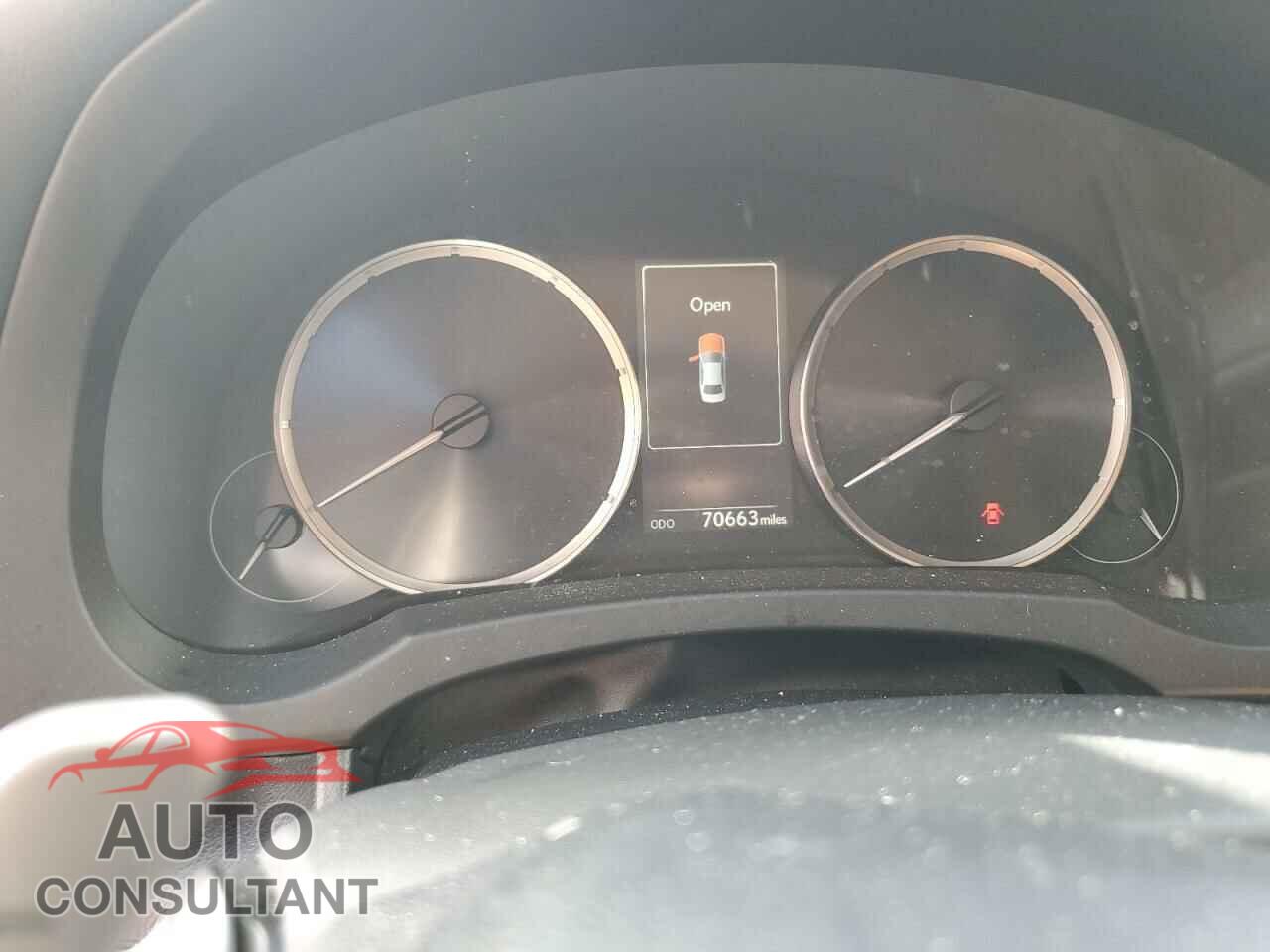 LEXUS IS 2019 - JTHBA1D26K5100499