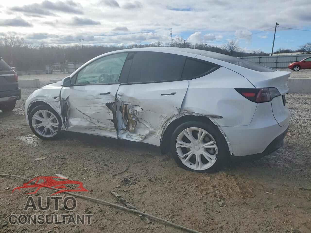 TESLA MODEL Y 2023 - 7SAYGAEE3PF769731