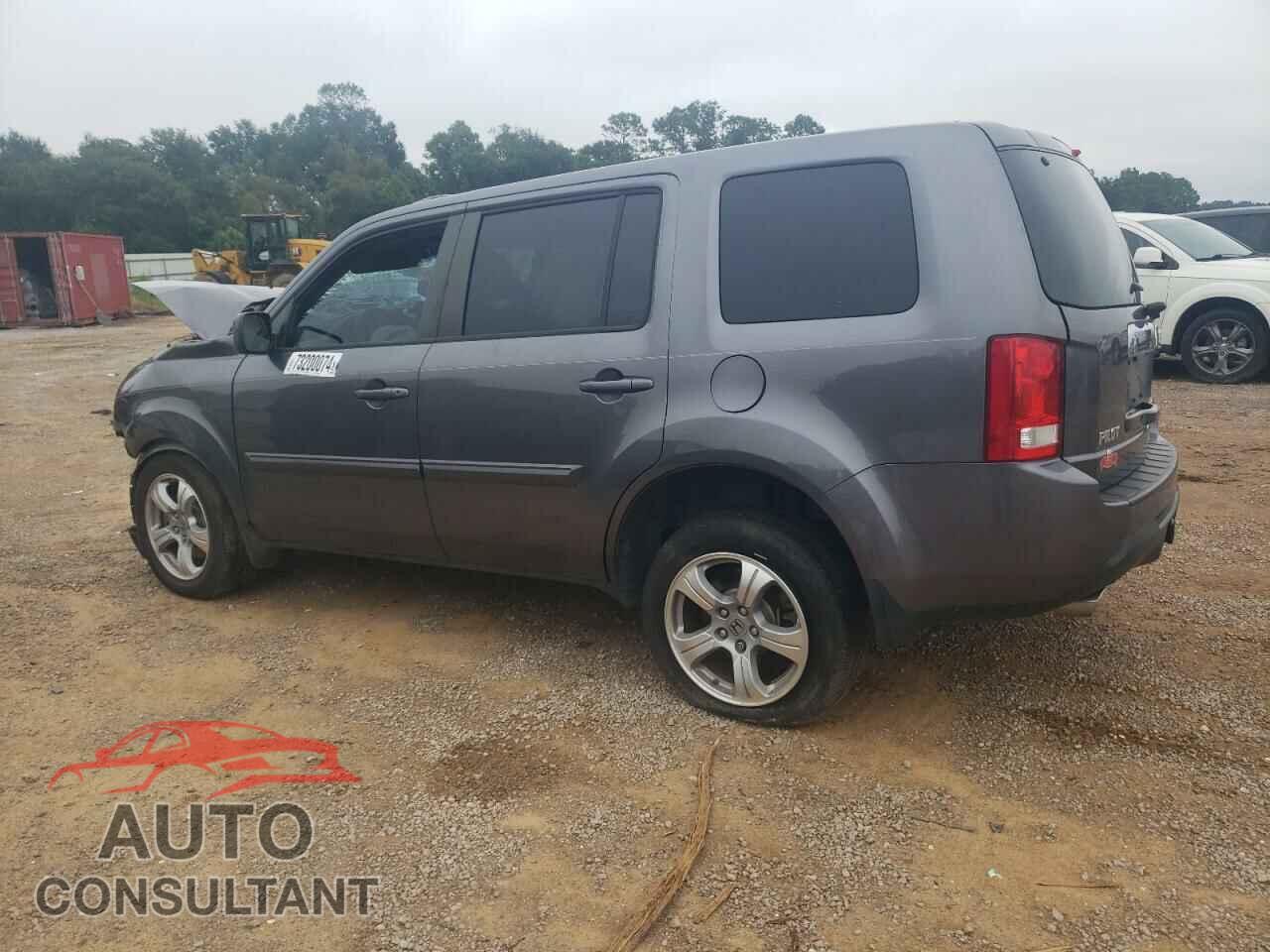 HONDA PILOT 2015 - 5FNYF3H58FB023376