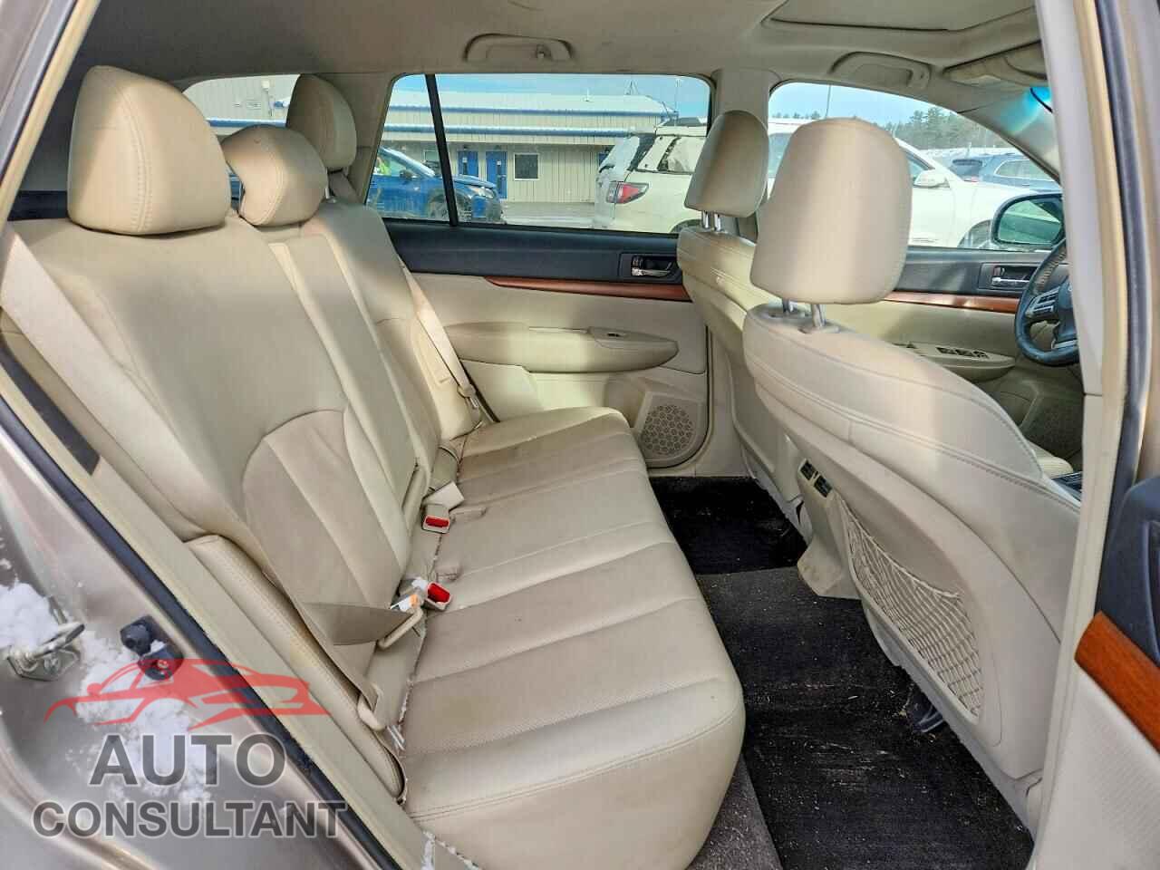 SUBARU OUTBACK 2014 - 4S4BRBLC1E3311244