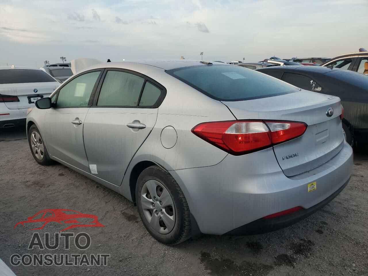 KIA FORTE 2016 - KNAFK4A67G5520902