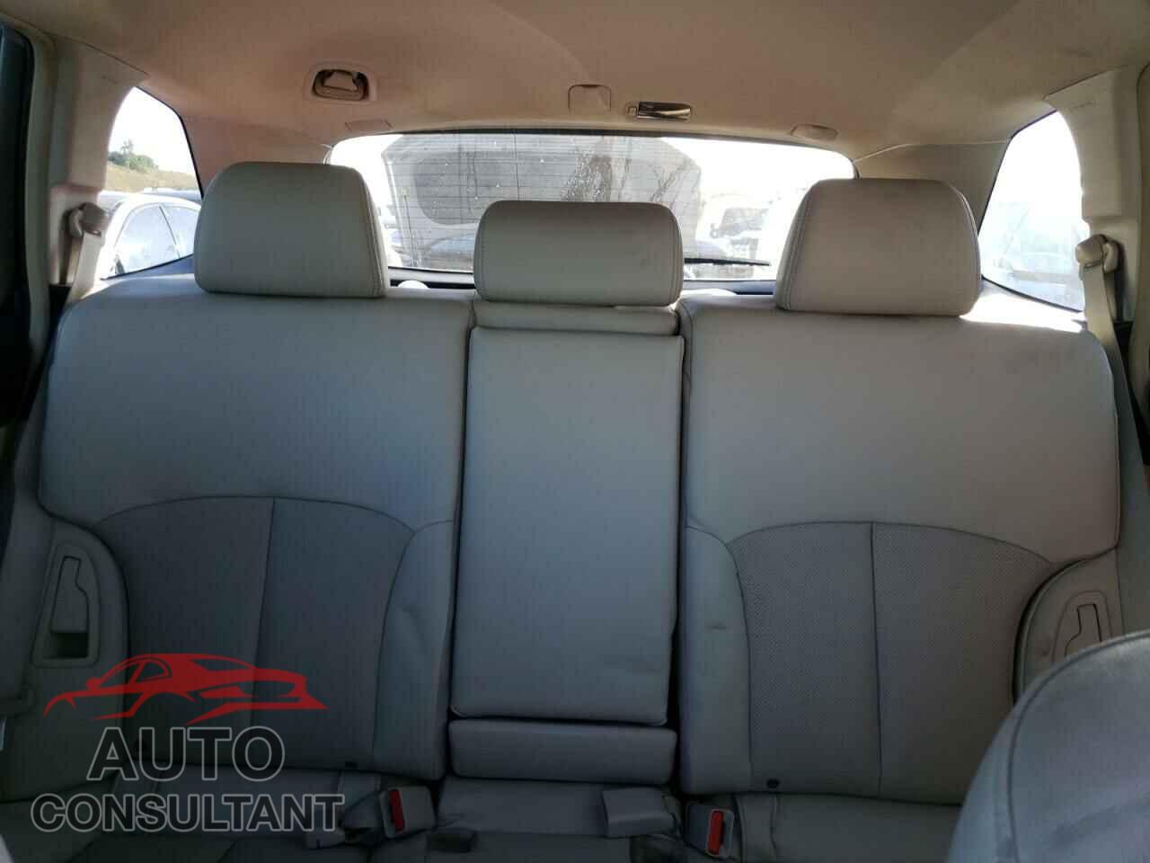 SUBARU OUTBACK 2014 - 4S4BRBLCXE3324686