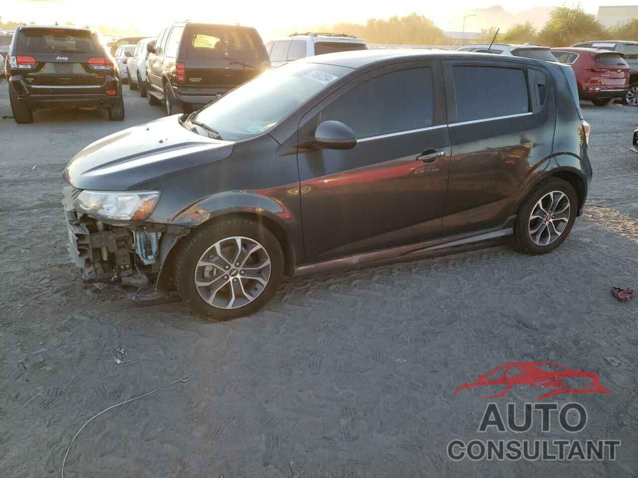 CHEVROLET SONIC 2017 - 1G1JD6SG7H4112586