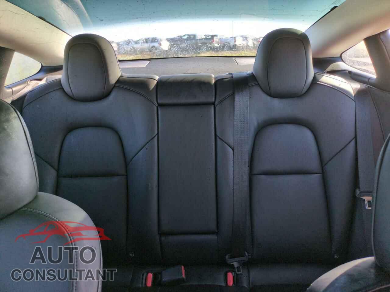 TESLA MODEL 3 2021 - 5YJ3E1EB0MF087789
