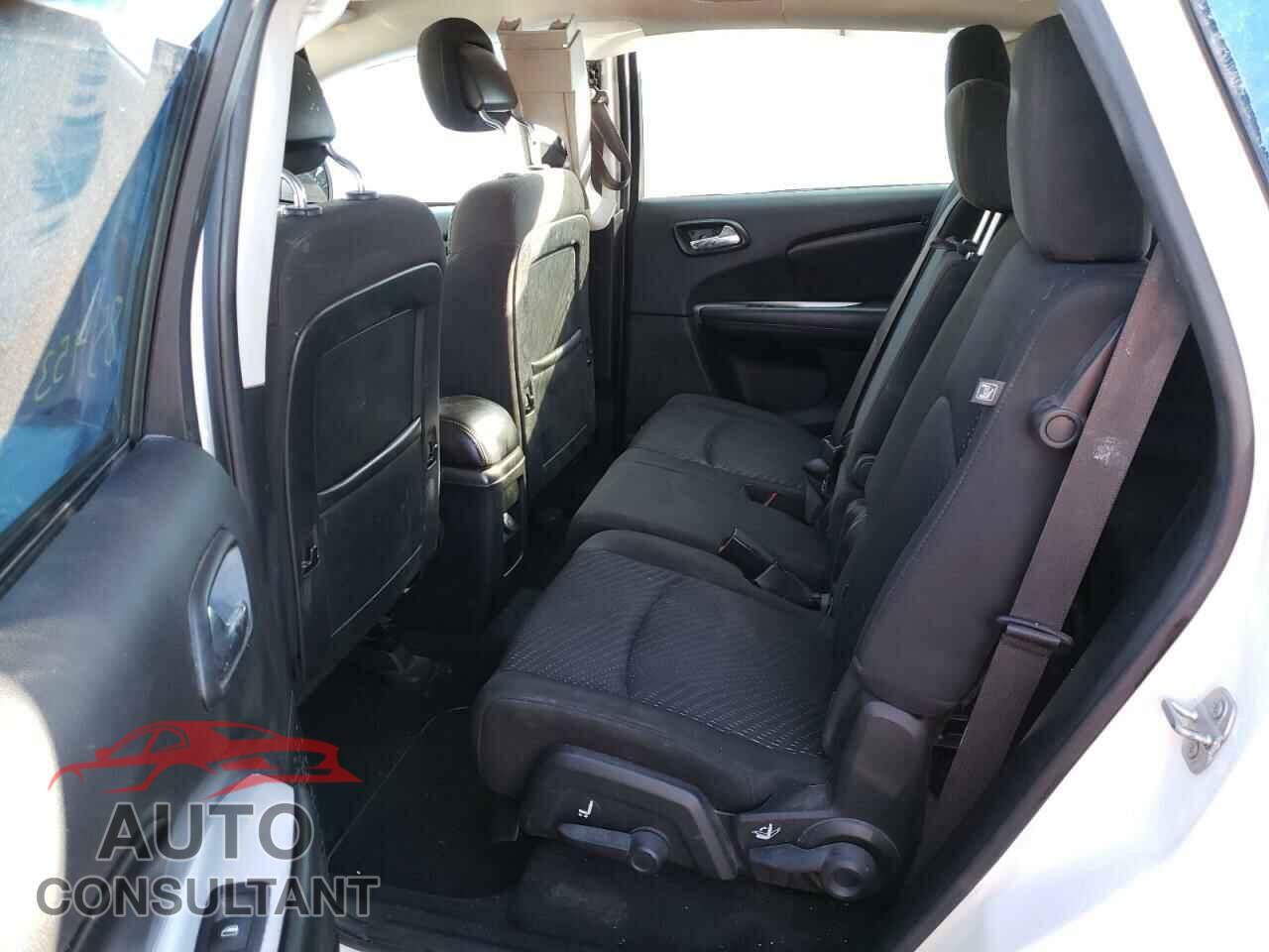 DODGE JOURNEY 2019 - 3C4PDCBB1KT804560