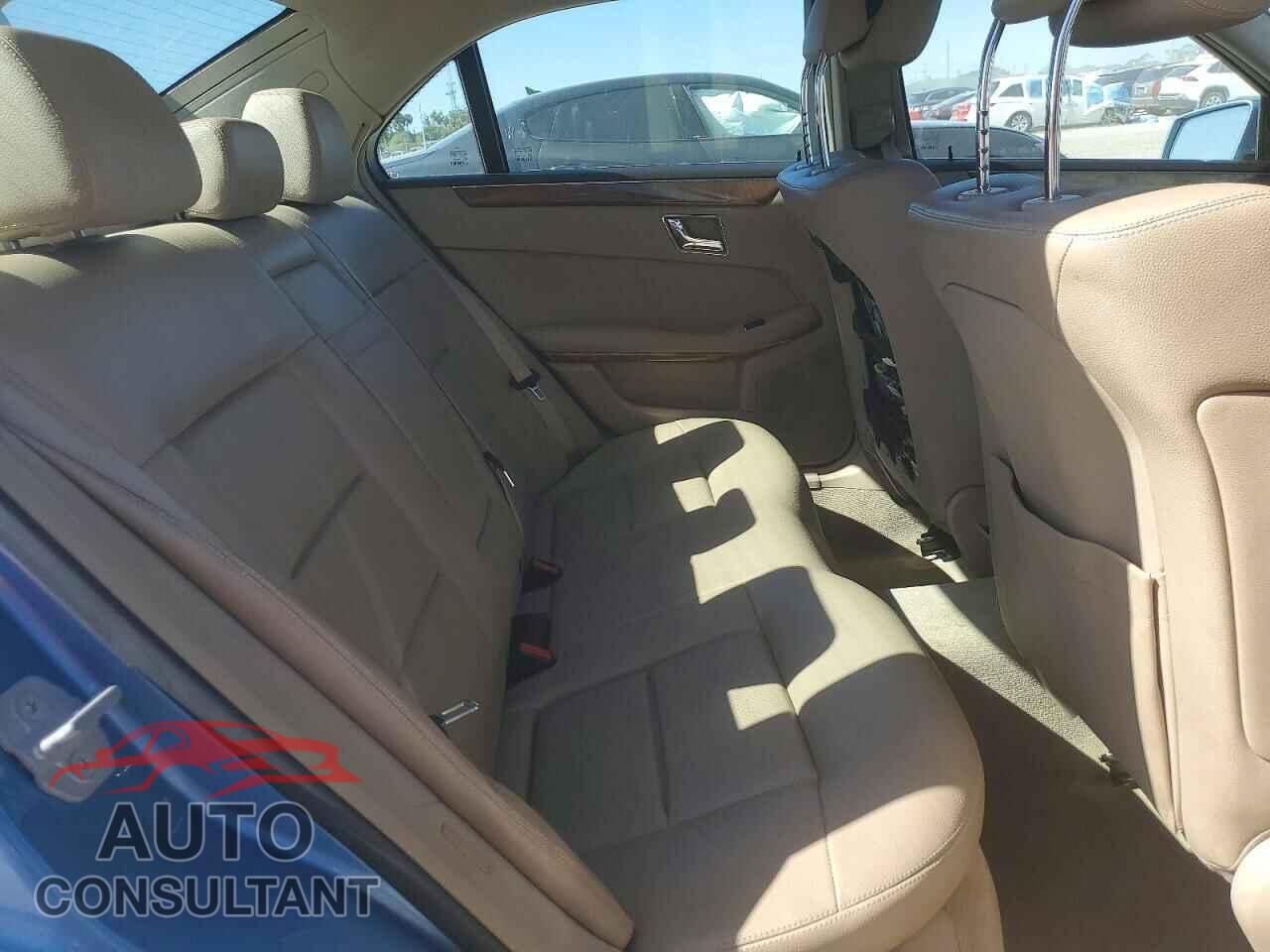 MERCEDES-BENZ E-CLASS 2010 - WDDHF5GB6AA067841