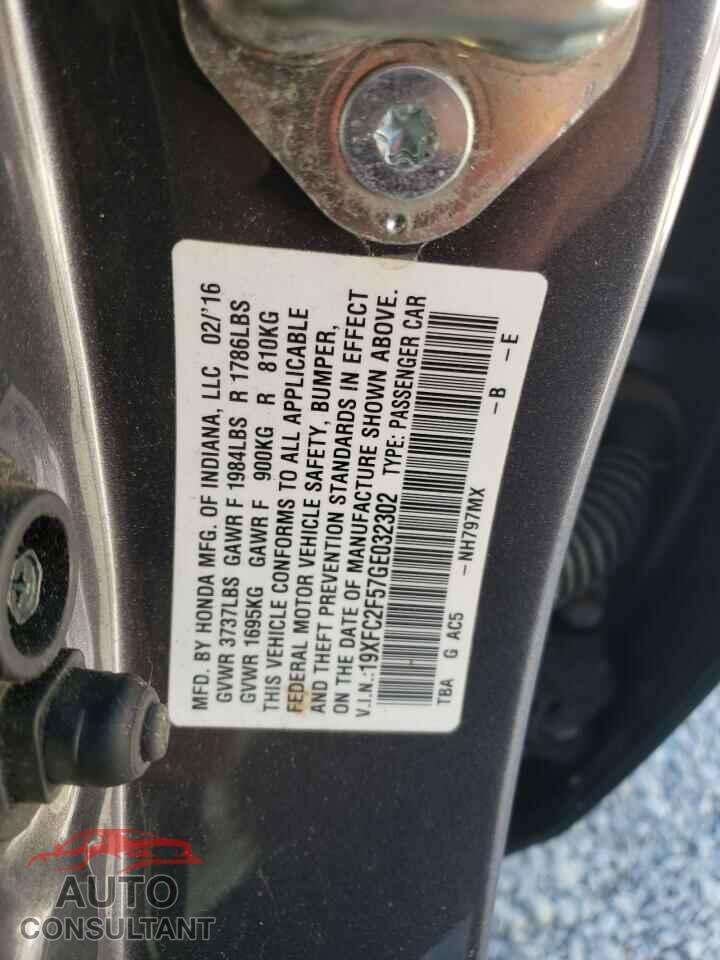 HONDA CIVIC 2016 - 19XFC2F57GE032302