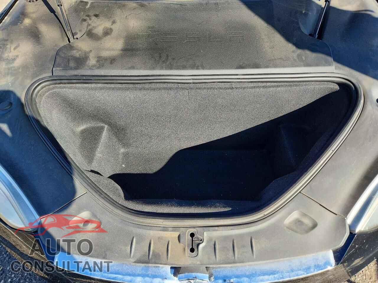 TESLA MODEL S 2017 - 5YJSA1E15HF232734