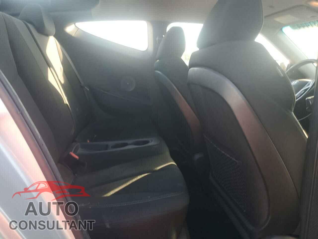 HYUNDAI VELOSTER 2017 - KMHTC6AD3HU306442
