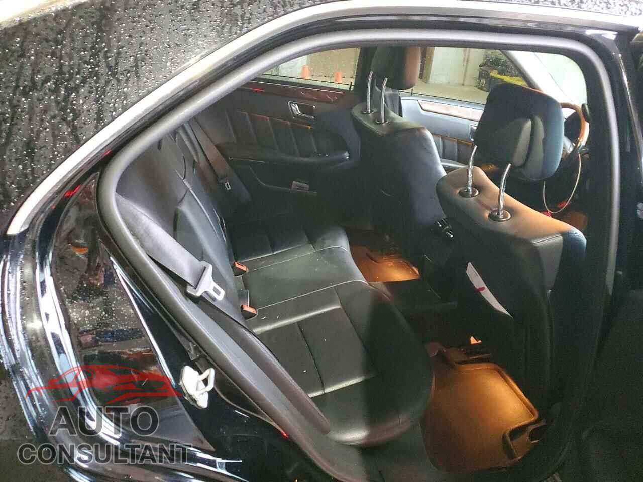 MERCEDES-BENZ E-CLASS 2011 - WDDHF2EB5BA500827